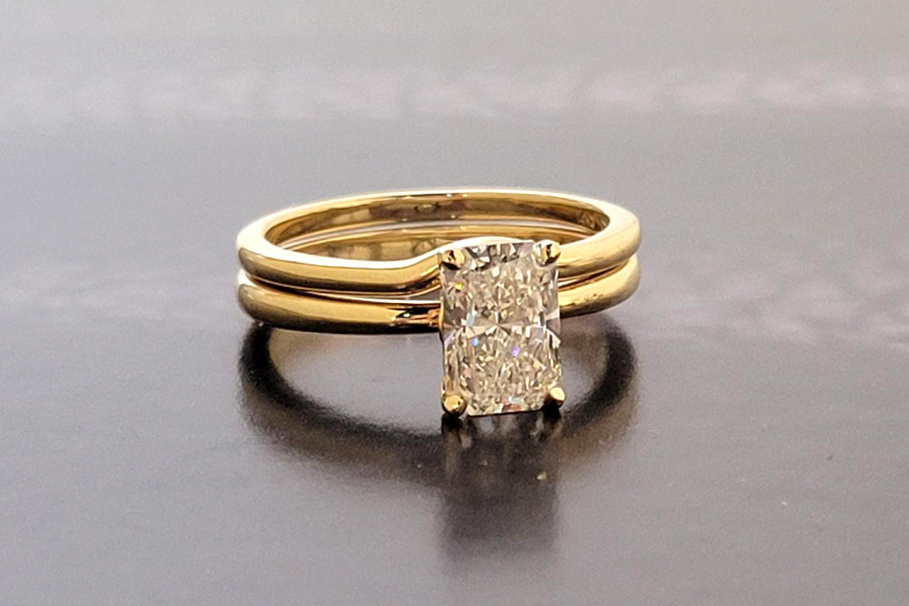 14K Y/G Petal Detail Solitaire Lab Grown Radiant Cut Diamond Ring