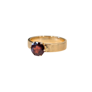 14K Yellow Gold 6-Claw Garnet Ring