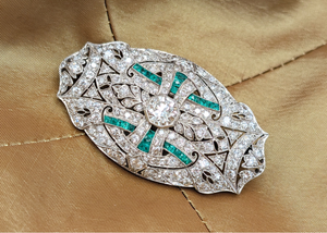 Antique Platinum & White Gold Art Deco Diamond & Emerald Brooch