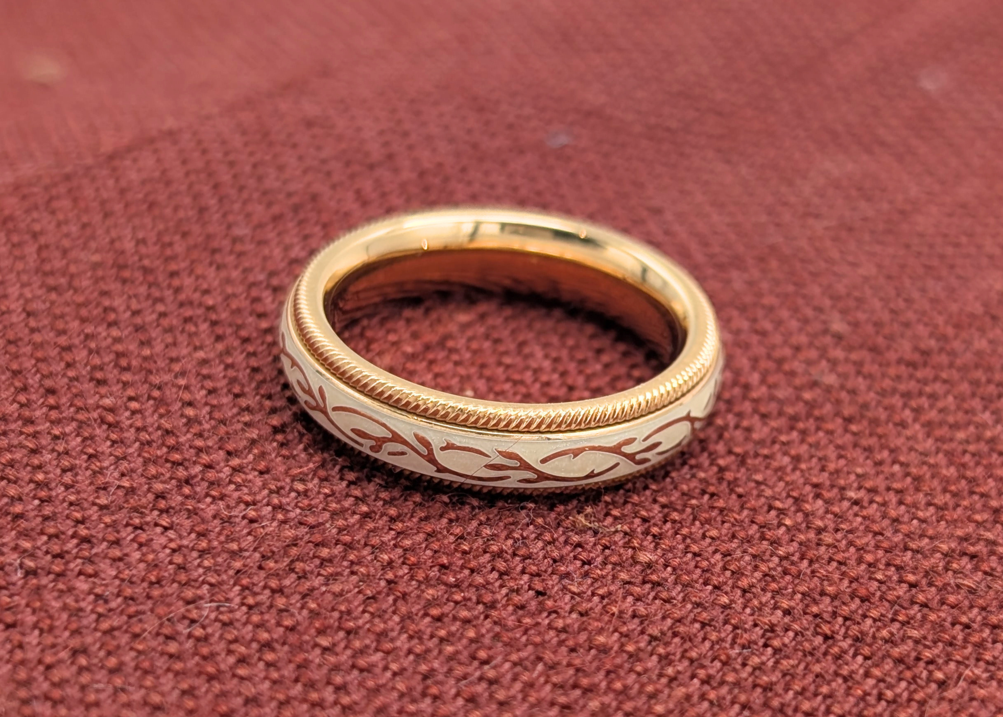 18k Yellow Gold & Enamel Wellendorff Spinner Ring