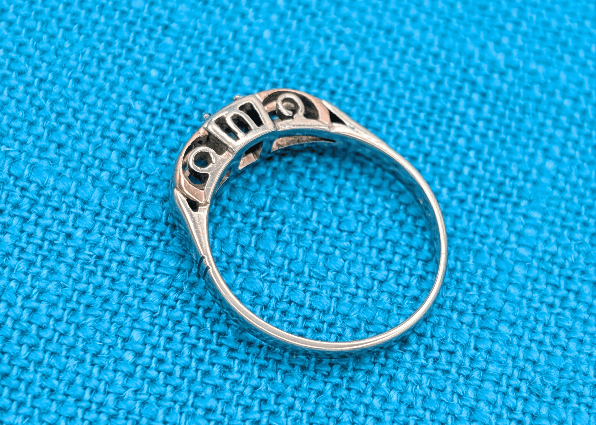 Vintage 14k White & Rose Gold Sapphire Ring