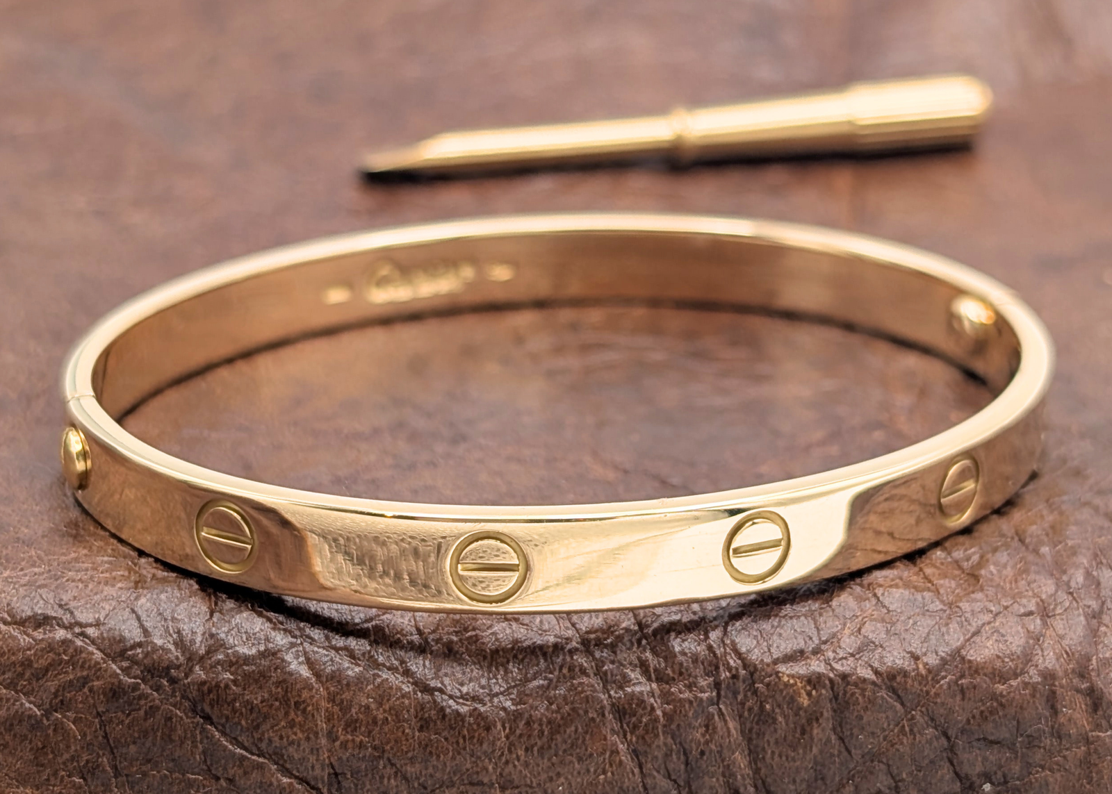 18k Yellow Gold Cartier 'Love' Bangle - /w Screwdriver