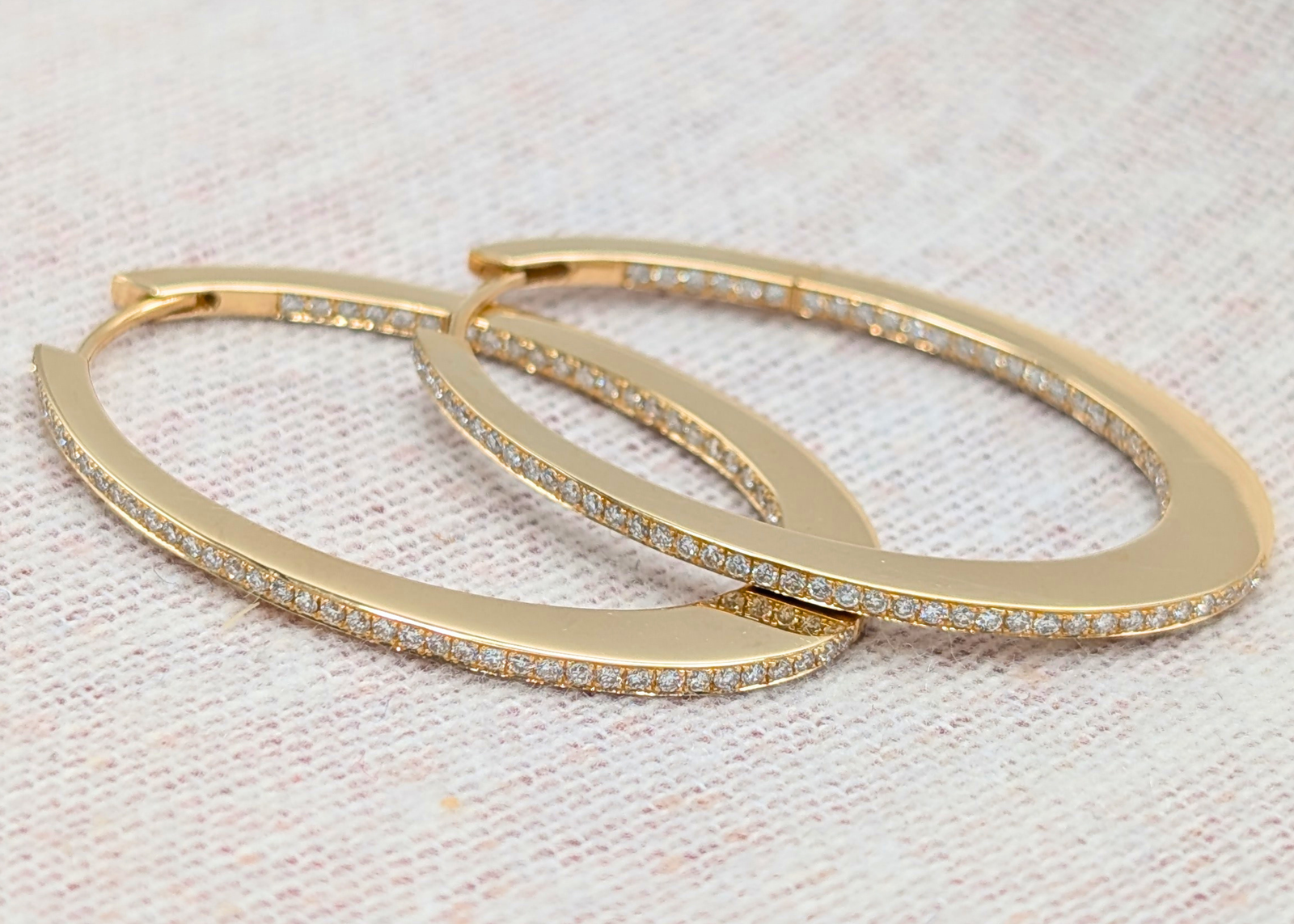 18k Yellow Gold Natural Diamond Oval Hoop Earrings