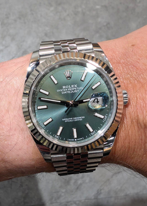 Rolex Datejust 41mm Green Dial - Full Set