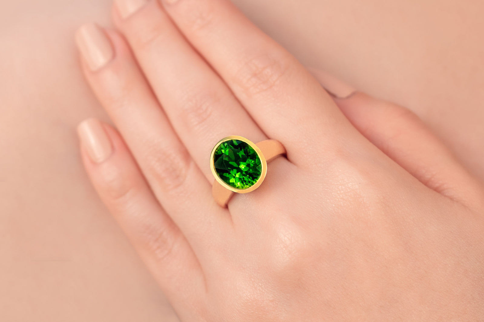 Y/G Peridot Ring